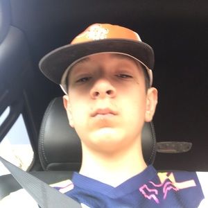 Meet your Posher, Logan